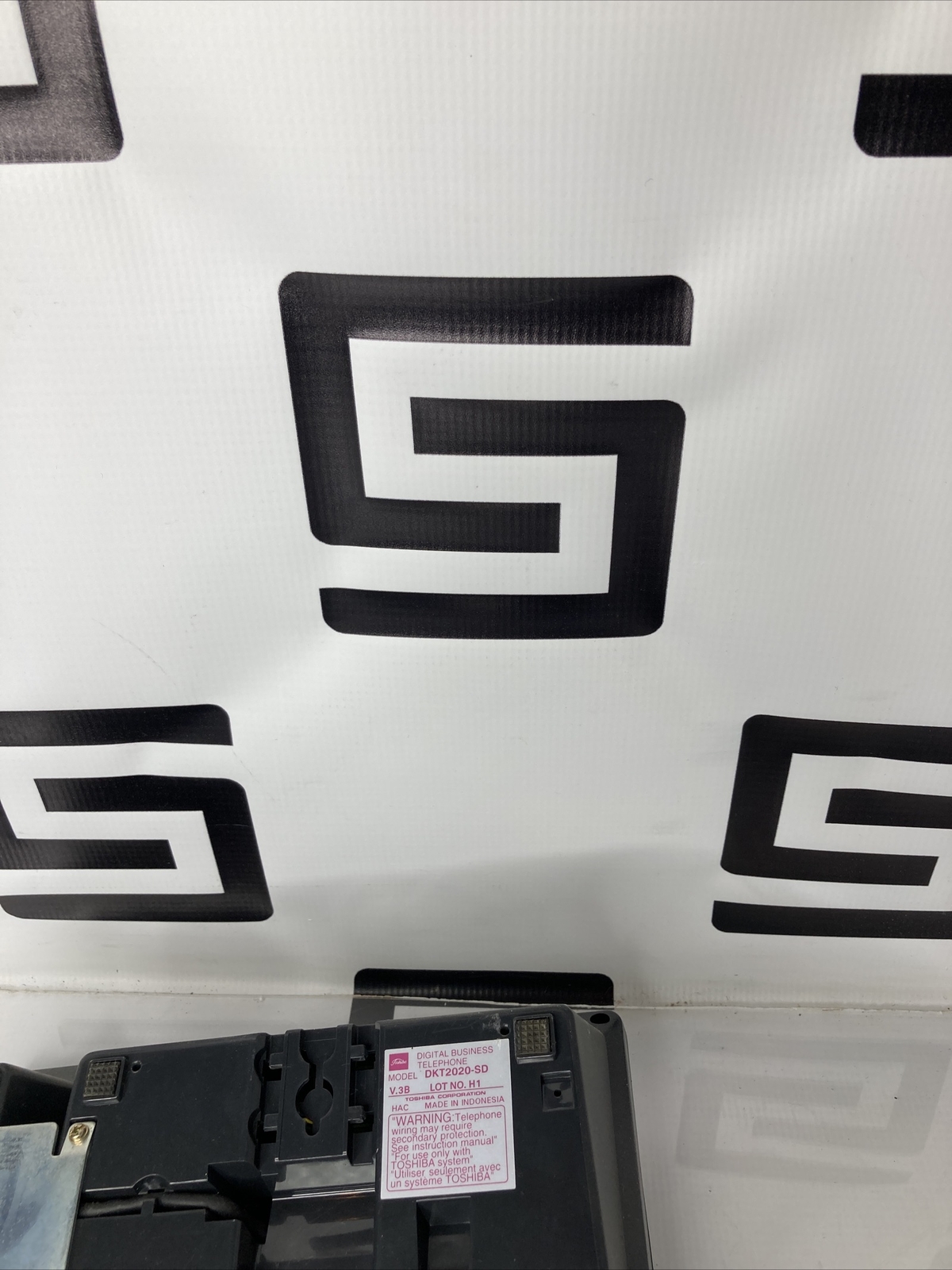 Used Toshiba DKT2020-SD Digital Business Telephone with DADM2020