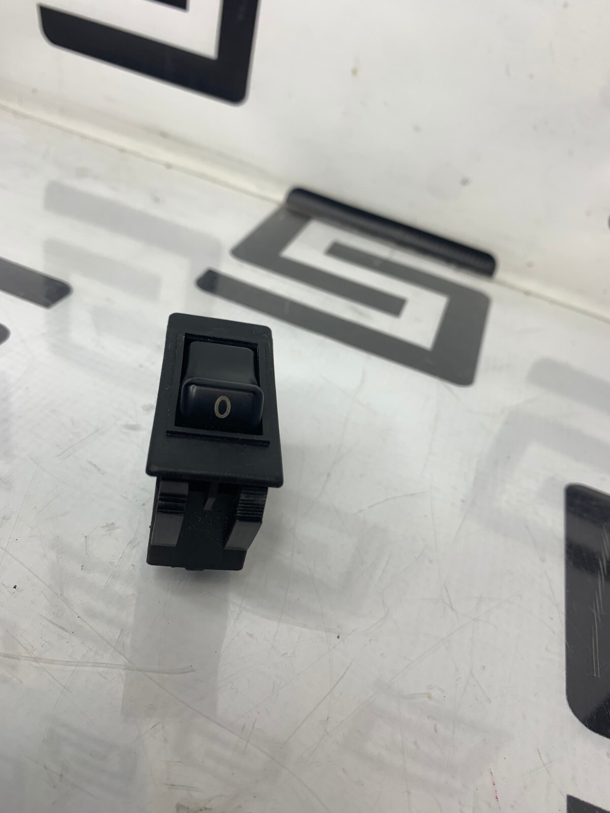 Used Sorvall LEGEND RT On/Off Power Switch E-T-A Circuit Breaker Rocker ETA 20180671