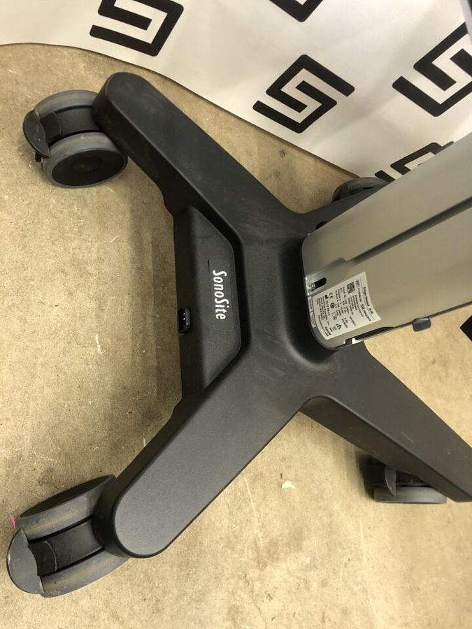 Used Edge P15800 Stand Mobile Rolling Ultrasound System Cart