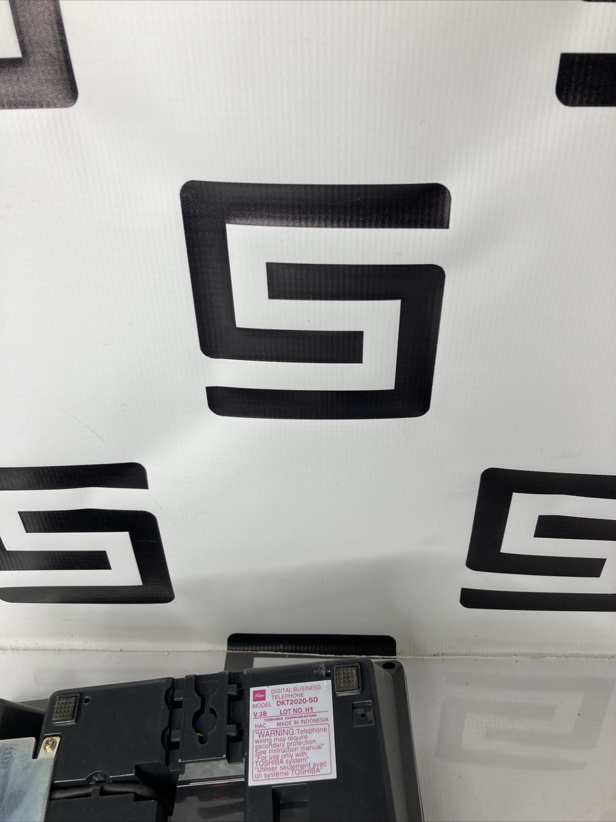 Used Toshiba DKT2020-SD Digital Business Telephone with DADM2020