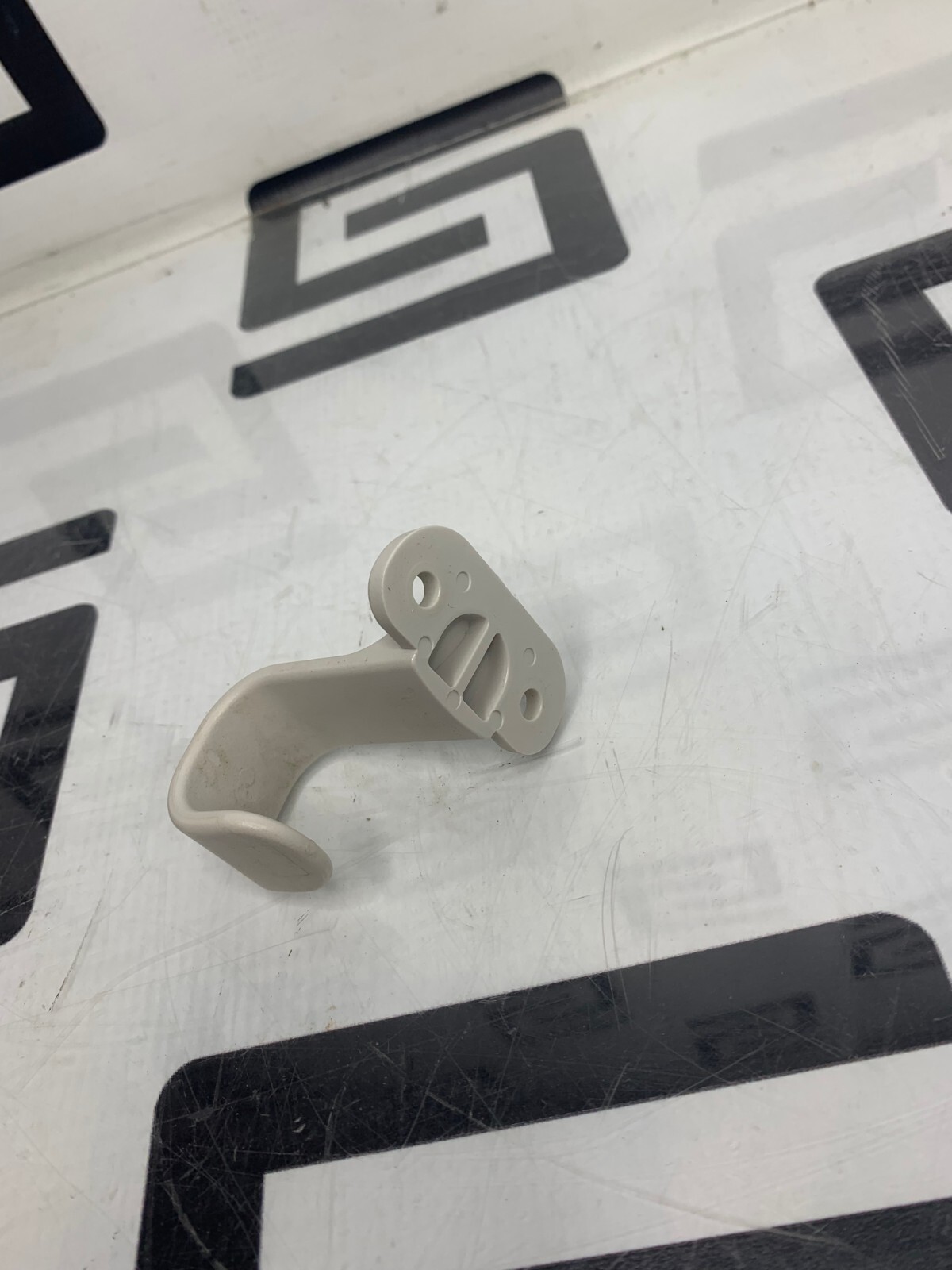 Used PHILIPS IU22 IE33 CART HOOK PROBE HOLDER HANGER