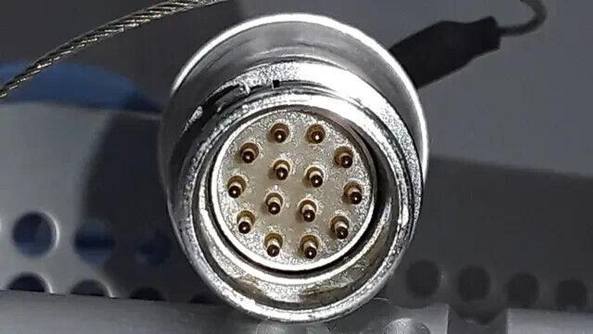 Used 70339001  7038005 Sterilization Case