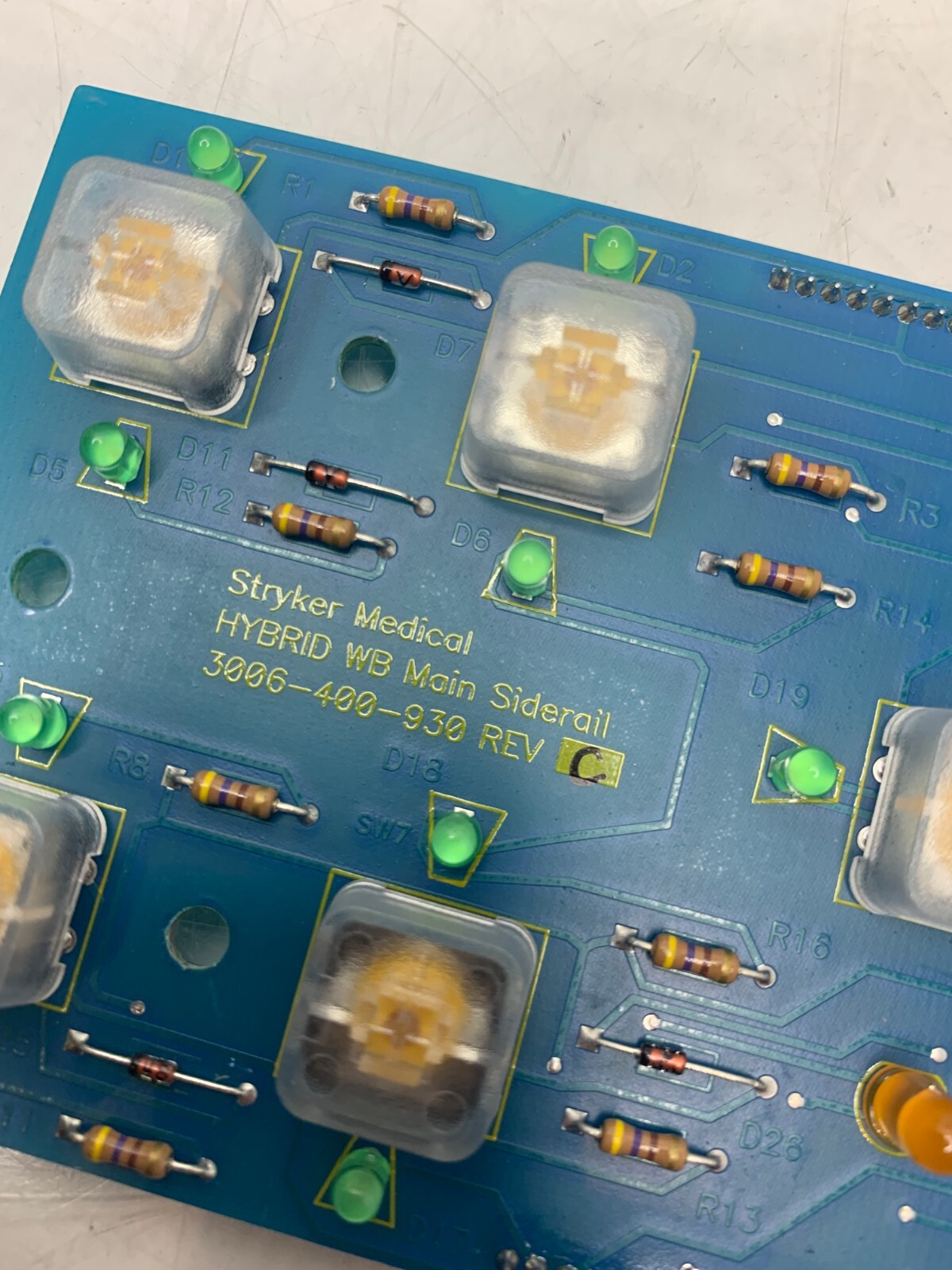 Used Stryker 3005 HYBRID WB Main Outside Siderail Board Buttons Assembly 3006-400-930