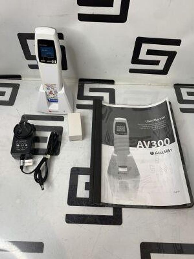 Used ACCUVEIN AV300 w/ Charger CC300, Power Supply,  New Battery & Manual AV400 AV500