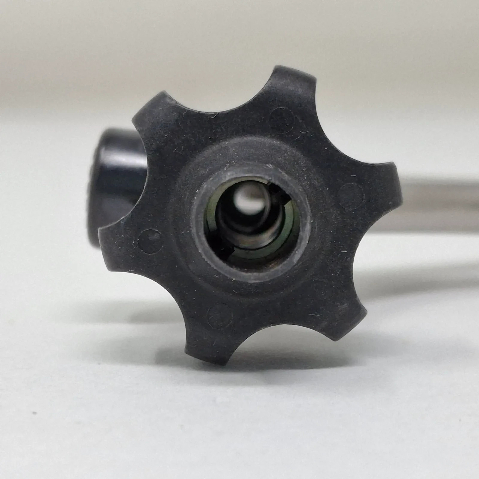 Used Karl Storz 33132 Clickline Metal Handle With Manhes Swing-Away Ratchet