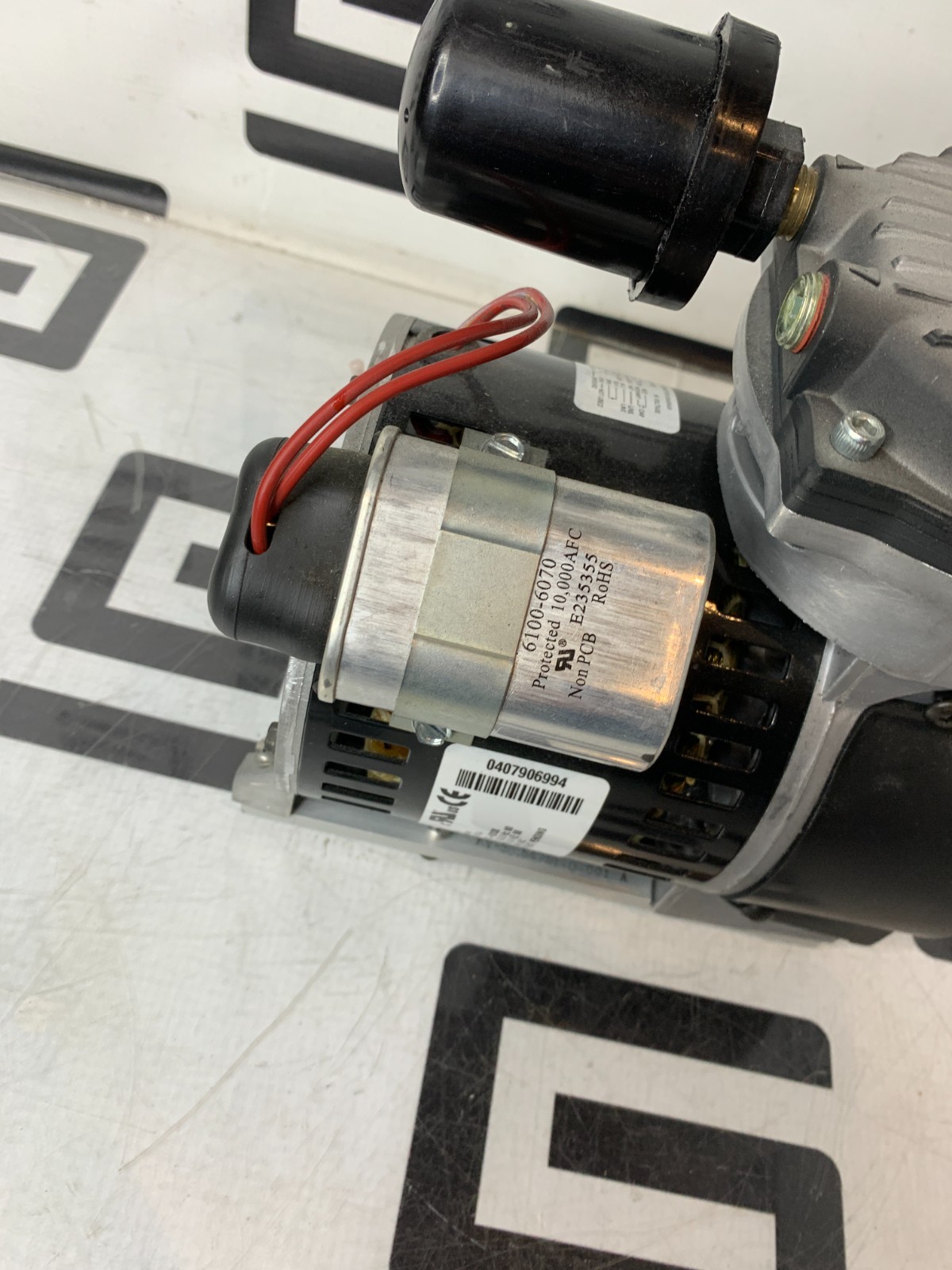 Used GAST 74R130-P101D-H203X Vacuum Piston Pump FASCO 185B1 7185-0229 1/4HP 100PSIG