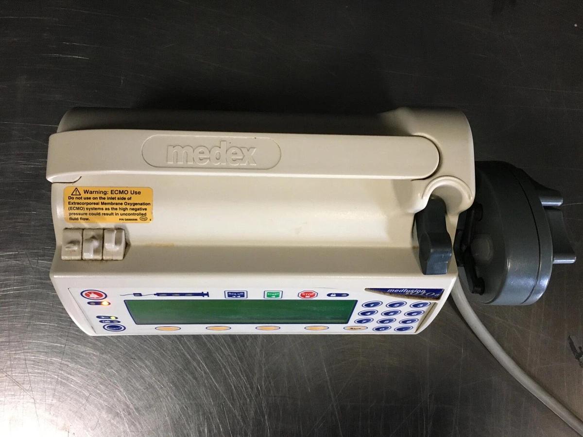 Used Smiths Medex Protege 3010 powers on with power cord