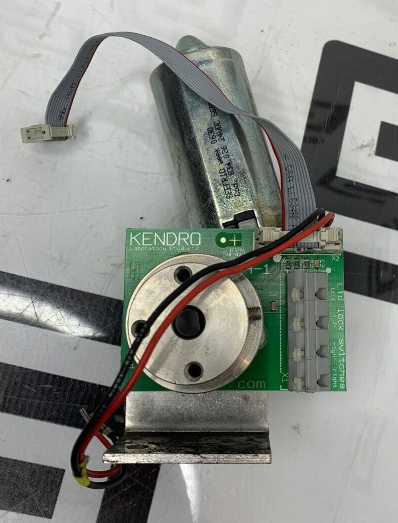 Used Thermo Sorvall LEGEND RT Centrifuge Door Lid Latch Assembly Lock 20149 56774-1