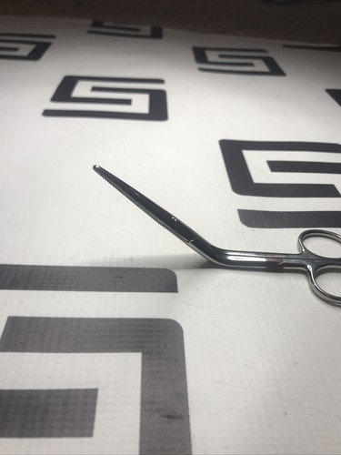 Used V. Mueller RH1700 Scissors 30 Day Warranty RH 1700