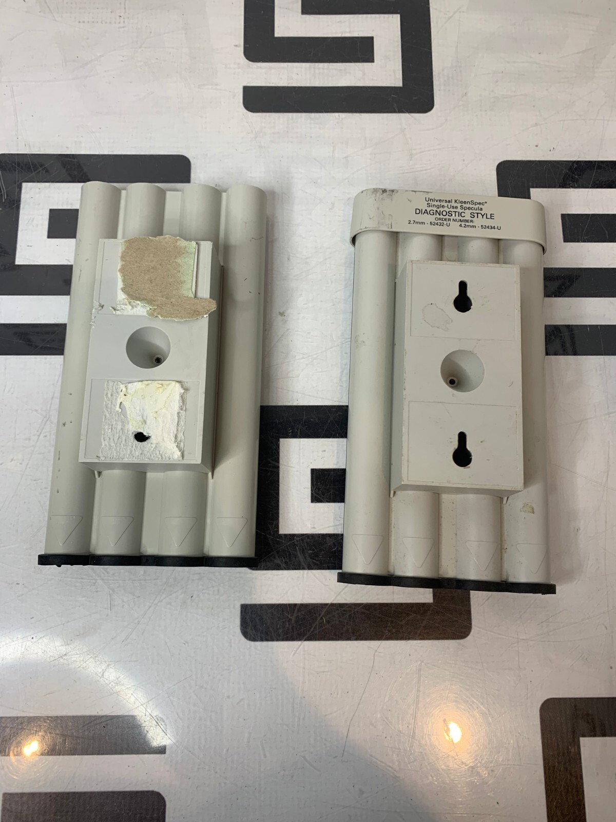 Used Welch Allyn 52100 KleenSpec Dispenser Specula 2.5mm 4mm Diagnostic Style 2 pcs.