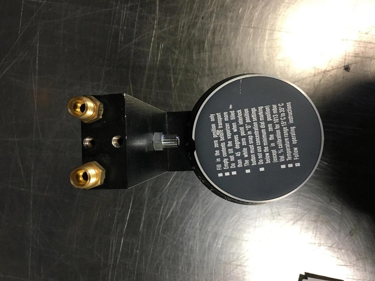 Used Isoflurane Vapor 19.1 Anesthetic Vaporizer