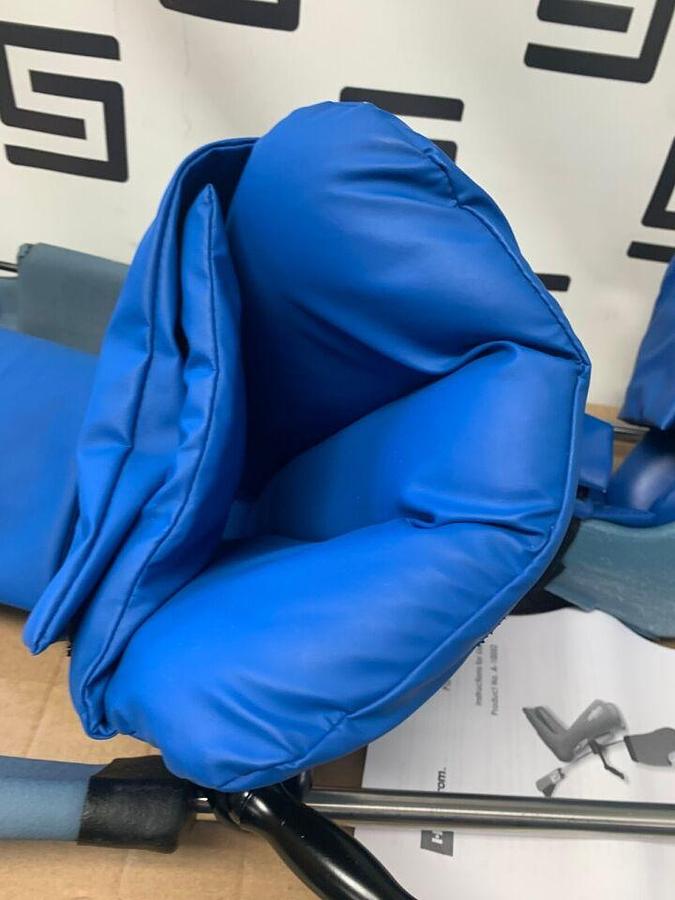 Used Stirrup Set Left   Right   Integrated Surgical Table Clamp