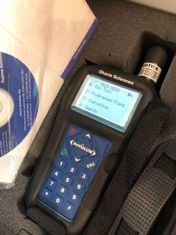 Used NovaLUM PocketSwab Luminometer Detection System Pocket Swab