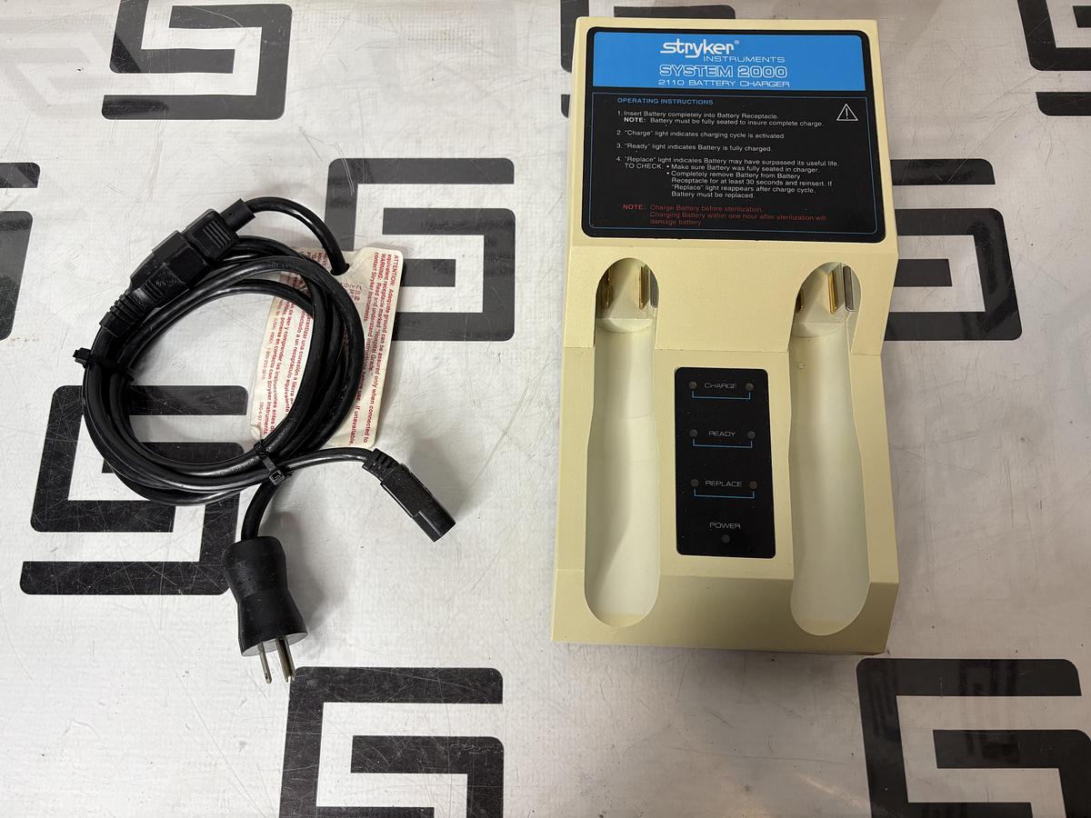 Used Stryker System 2000, 2110-120-100 Battery Charger TESTED WARRANTY