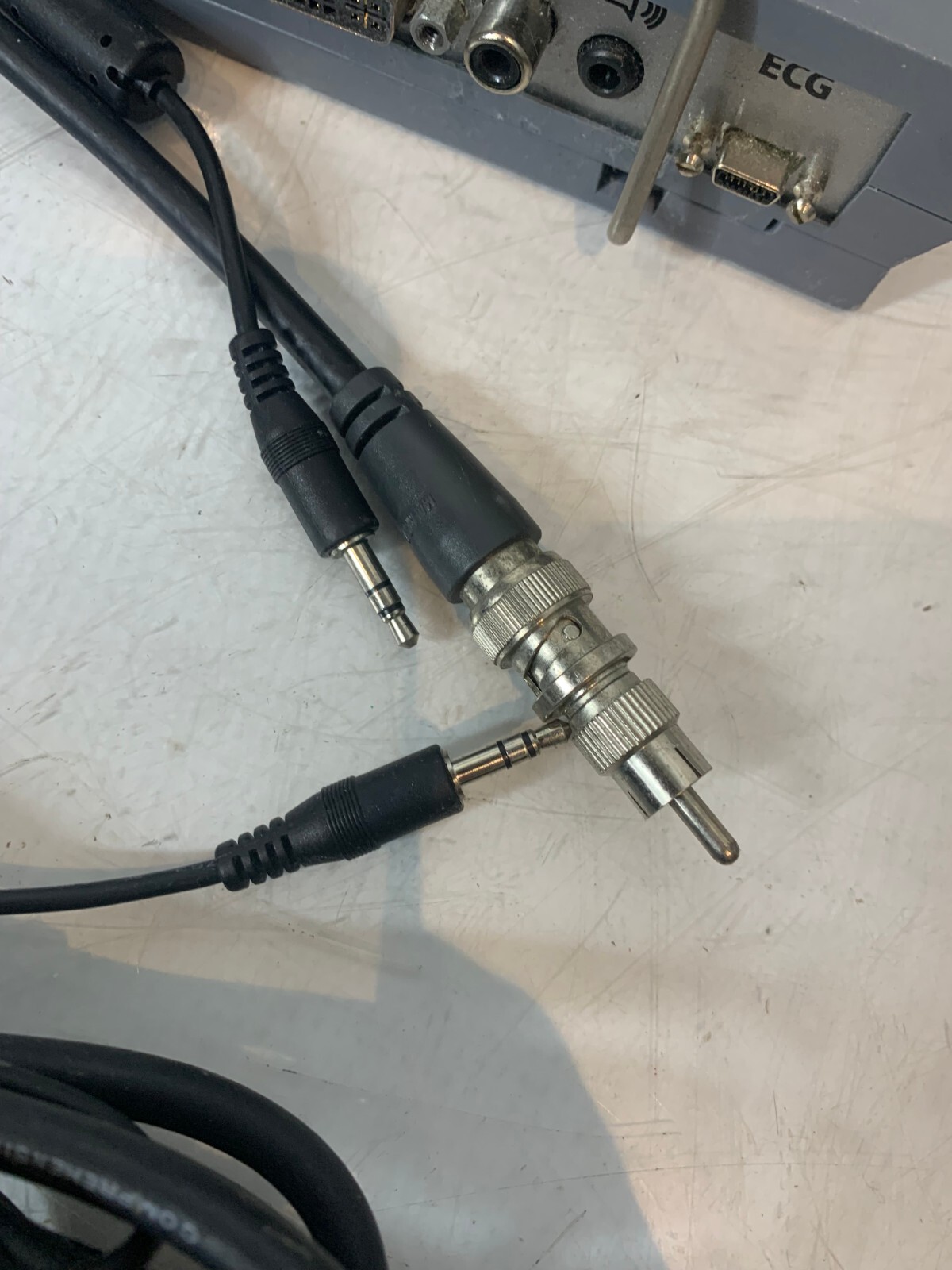 Used Sonosite P05964-05 Titan Micromaxx Mini-Dock DVI DOCKING STATION Cables P05964