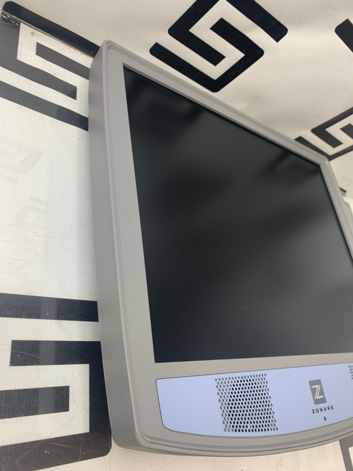 Used Zonare Z.One 19" FPM1028 Monitor Ultra Flatscreen LCD 30 Day Warranty