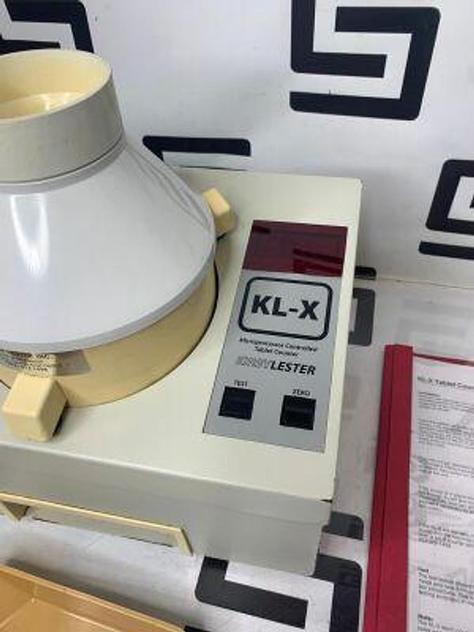 Used KIRBY LESTER KL-X Pill Tablet Capsule Counter KLX Capsule Dispenser