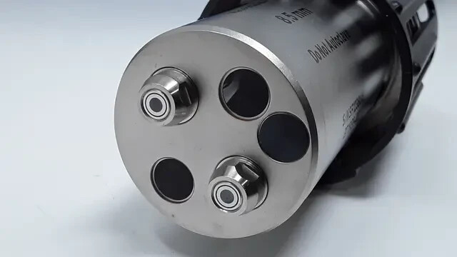 Used Intuitive Surgical Scholly Scope 8.5mm 30 Degree 371939-02 and Case - Warranty