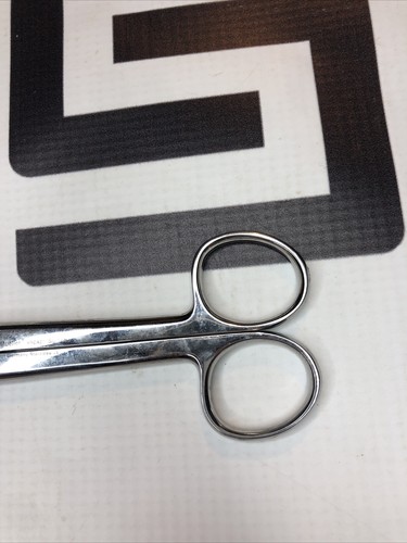 Used V. Mueller XRDX01 SU 1860 Scissors 30 Day Warranty SU1860