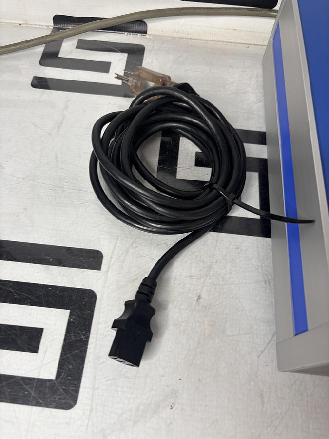Used Stryker 0240-099-250 S-Video/Composite to HDMI Converter w/ Power Supply & Cables