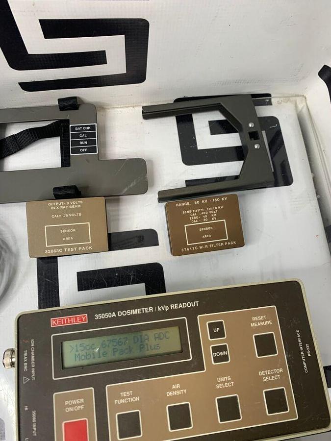 Used Keithley 35080A Dosimeter kVp Readout 35050A Divider X-Ray Kit 96035 35035 METER