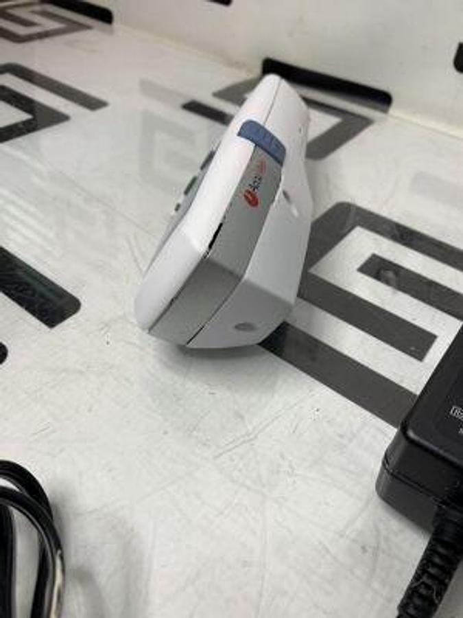 Used ACCUVEIN AV400 W/ Charger Cradle CC300, Power Supply, Battery, Manual AV300 AV500