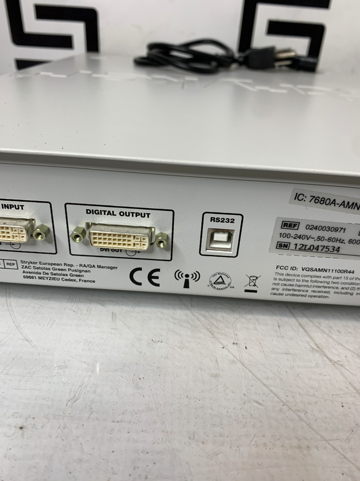 Used STRYKER 240-031-010 SYNK WIRELESS TRANSMITTER NO BLUE TOKEN KEY 240-030-974