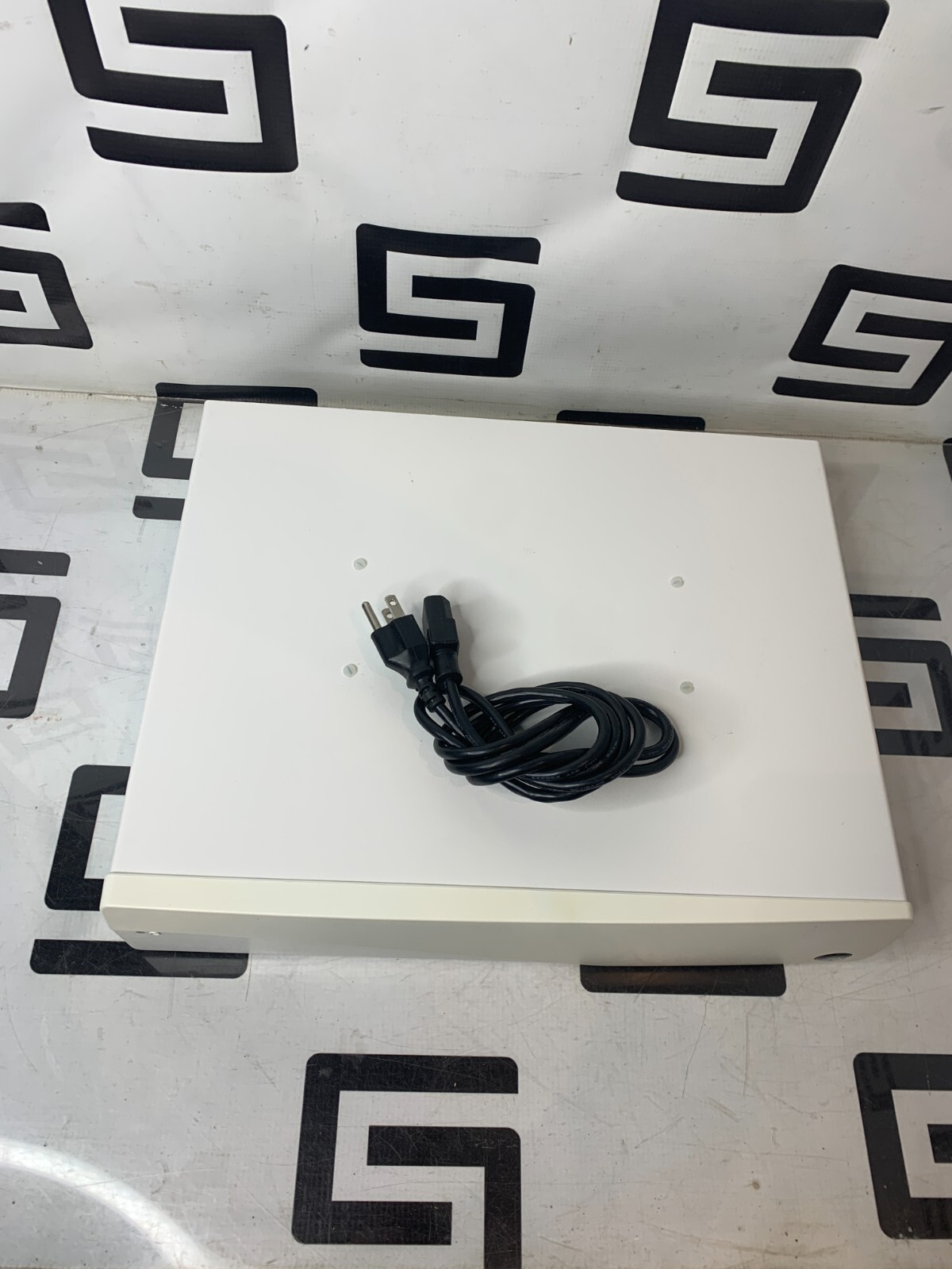 Used GE CIC Pro MP1000D 2037318-003 Clinical Information Control Central Station