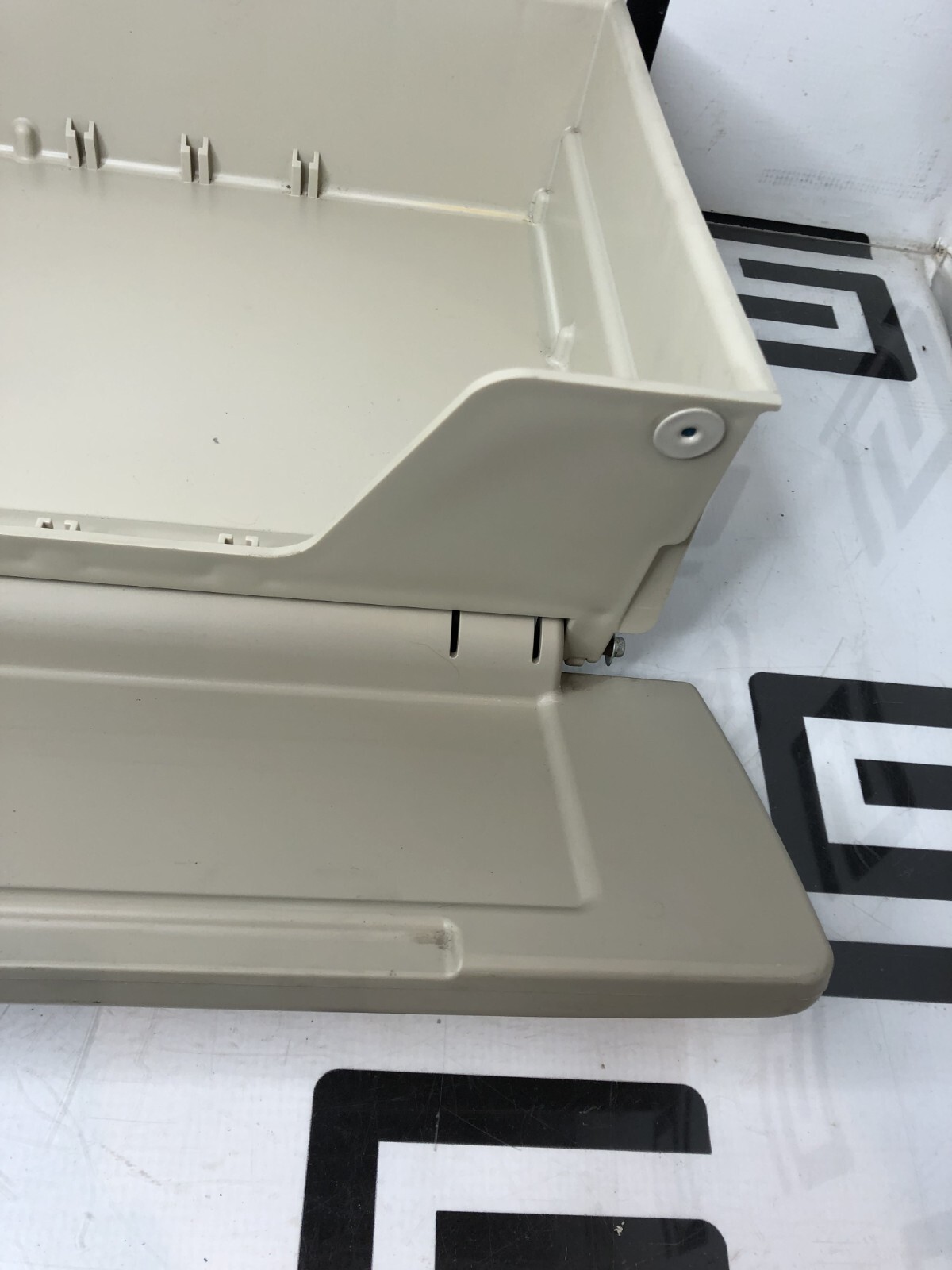 Used Midmark 625 KIT DRAWER ASSEMBLY 002-10625-00 DRAWER & FRONT 002-1676-00