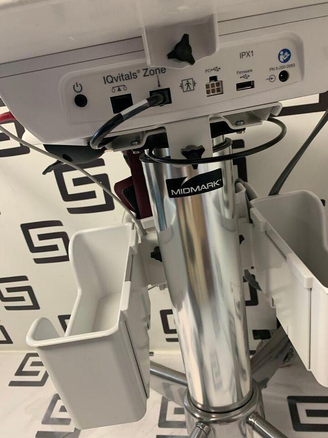 Used IQvitals Zone Monitor Rolling Mobile Stand Cart 200360 w/ TAT-5000