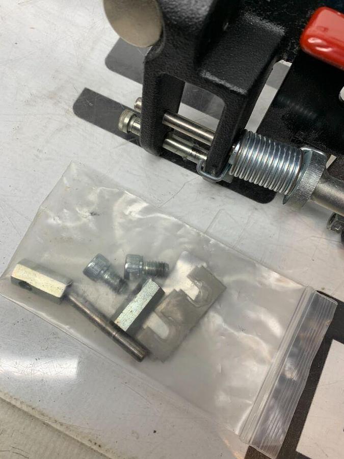 Used Right Side Rail Hinge & Latch Assembly