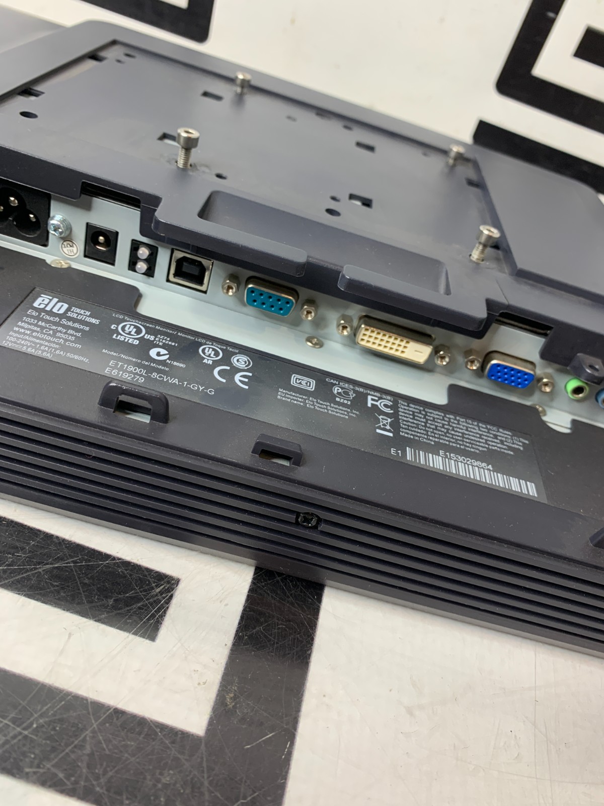 Used ELO ET1900L-8CWA-1-GY-G E619279 19" Touchscreen Monitor LCD DVI Touch Screen