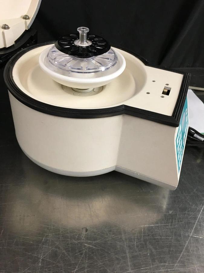 Used Clay Adams Sero-Fuge 2001 Centrifuge Benchtop w/ Rotor & Manual 420351