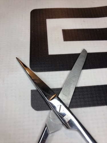 Used V. Mueller SU1703 B20XMR Scissors 30 Day Warranty SU 1703
