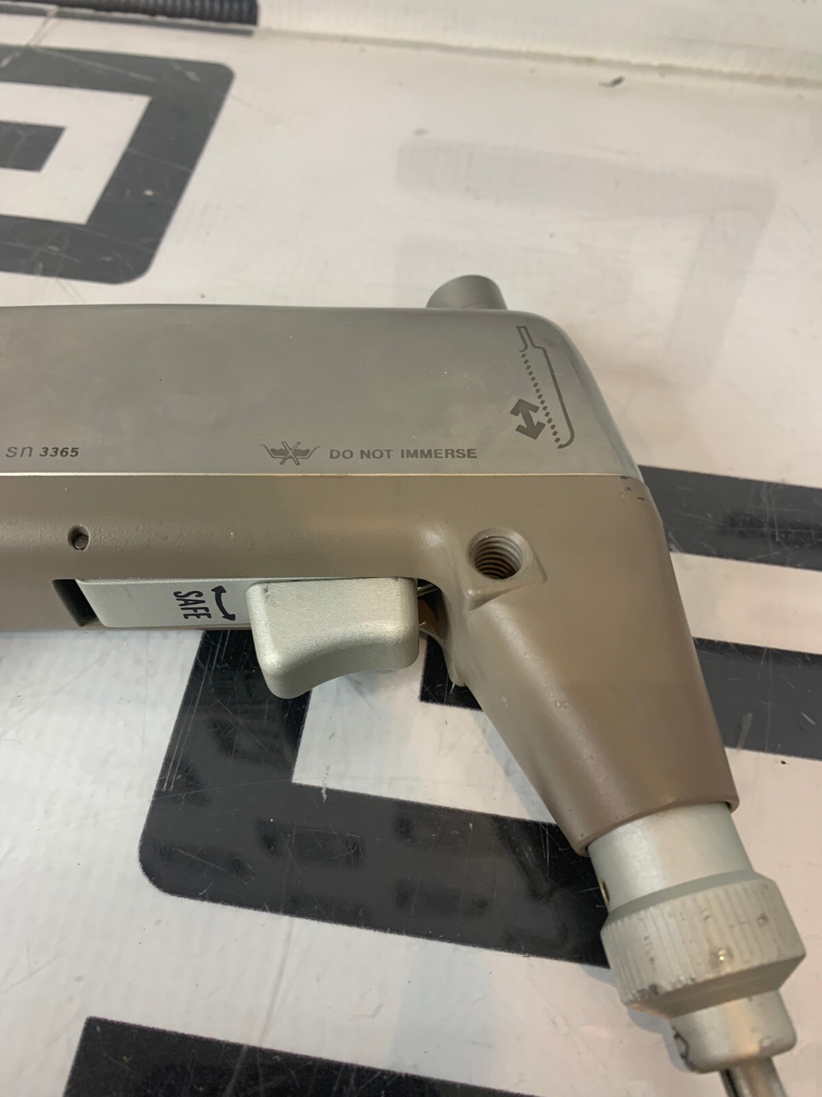 Used Amsco Zimmer Hall 5052-004 Orthopedic Orthair Air Reciprocator Saw & 4 Blades