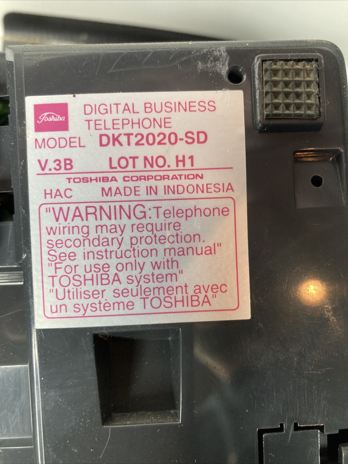 Used Toshiba DKT2020-SD Digital Business Telephone with DADM2020