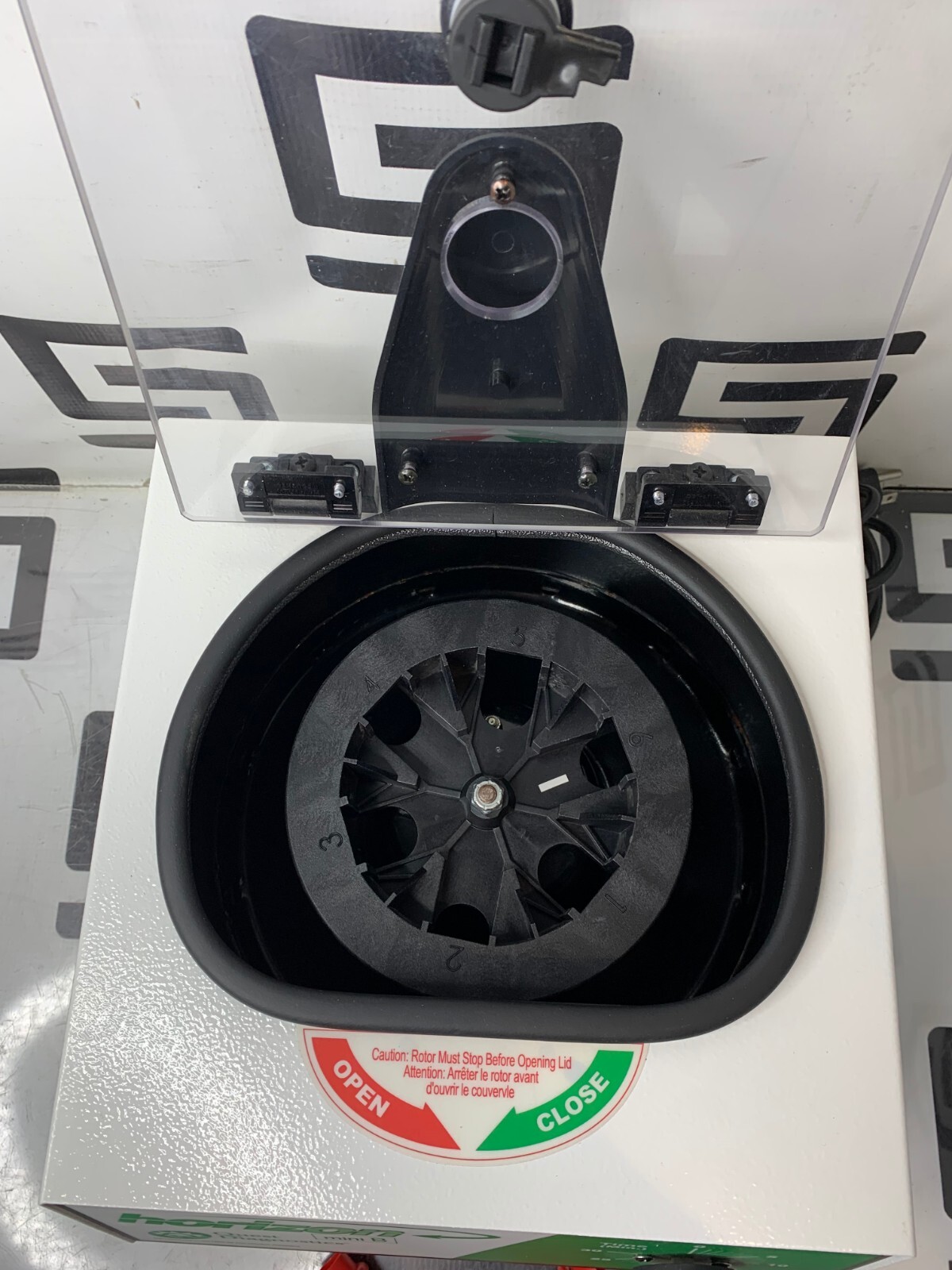 Used Drucker Horizon mini B Centrifuge 642 Horizontal Separation 6 Tubes Model Quest