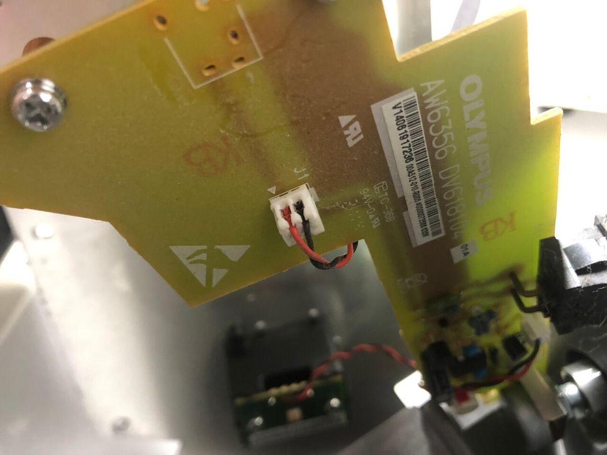 Used CX22 LED Binocular  Stand Stage Condenser Nosepiece