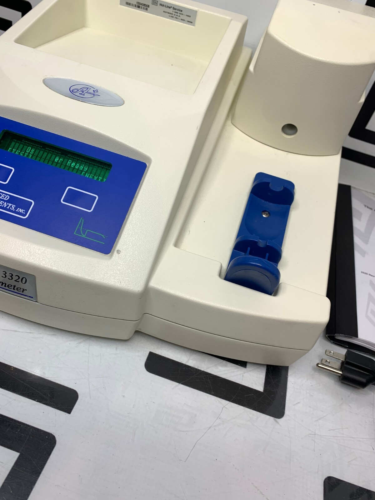 Used Advanced Instruments Model 3320 Osmometer Single Sample Micro-Osmometer A+