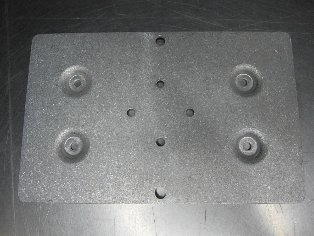 Used Mounting Plate and Hardware MAS00157B