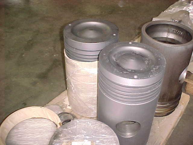 Used PISTONS DEUTZ (S)RBVM545
