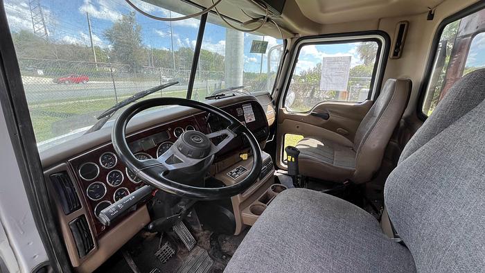 Used 2004 Mack CV713 Granite