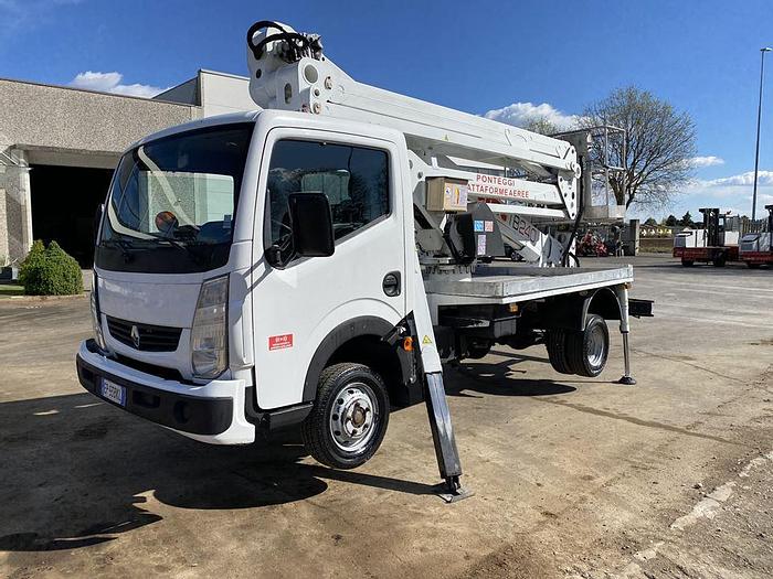 Usato 2012 RENAULT MAXITY CON PIATTAFORMA CMC TB 240