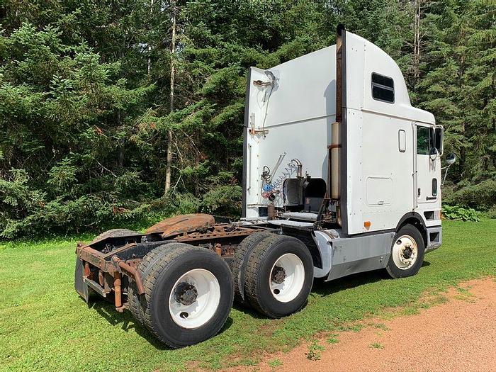 Used 1993 INTERNATIONAL 9700 Cab over Semi Tractor