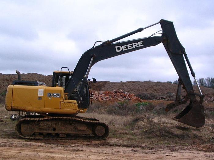 Used 2011 DEERE 160G LC