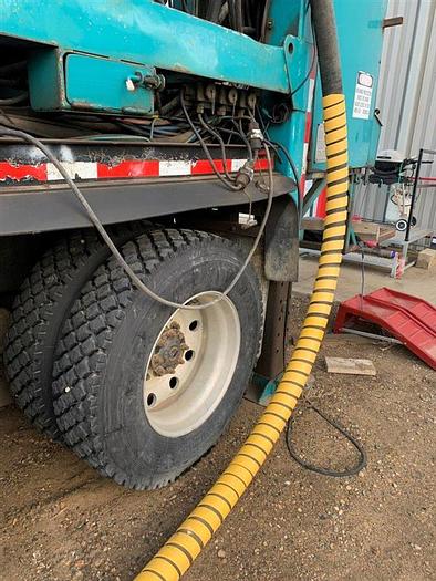 Refurbished 2004 International UDR 1500 Range III Drill Rig