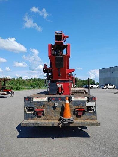Used Elliott G85R Sign Crane on a 2007 International 4300 Flat Bed Truck - M28079