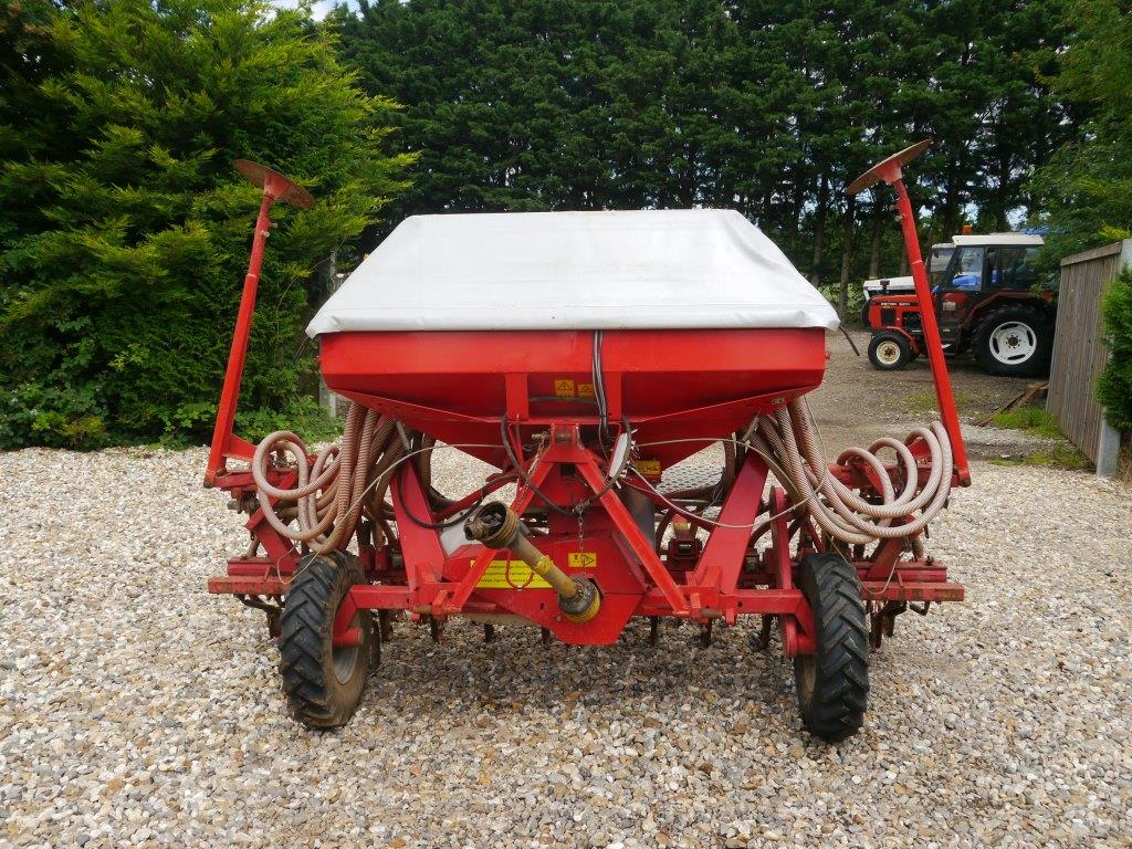 Used Kverneland Accord DL Pneumatic Drill