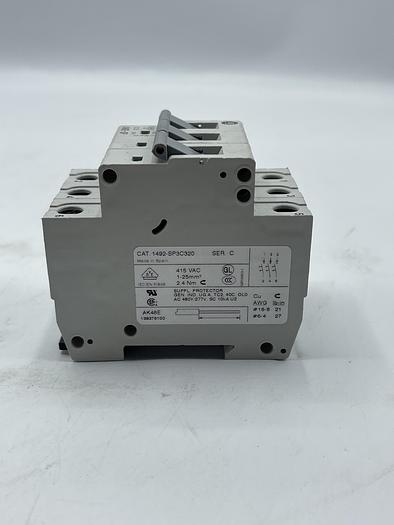 Used AB ALLEN BRADLEY 1492-SP3C320