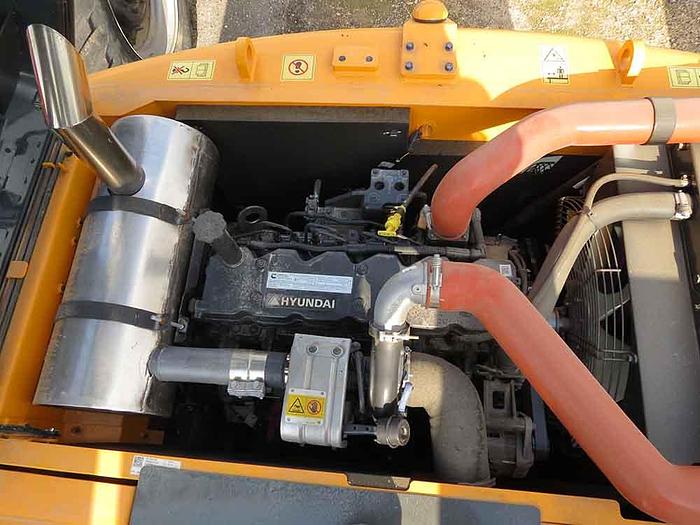 Used 2021 HYUNDAI ROBEX 190W-9